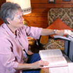 Persoon gebruikt ClearReader Basic+