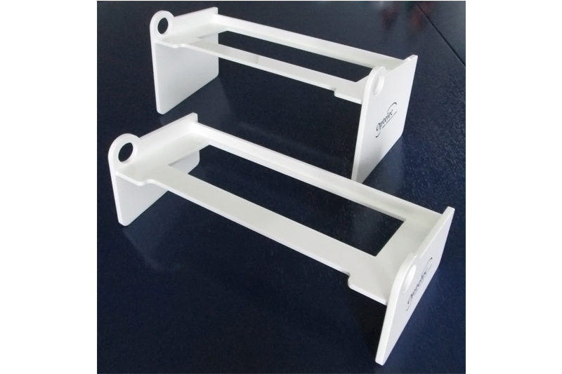 twee kale standaards voor traveller